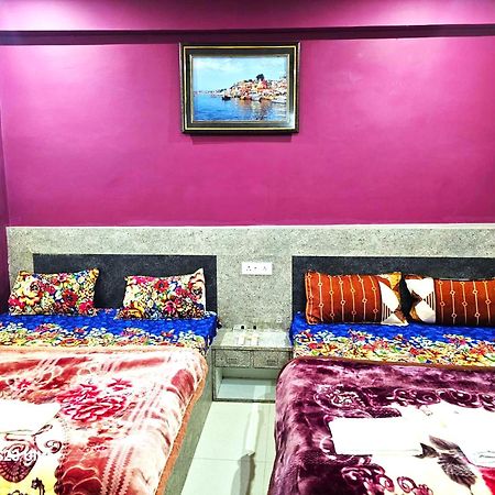 Hotel Kashi Inn Raj Ghat バラナシ エクステリア 写真
