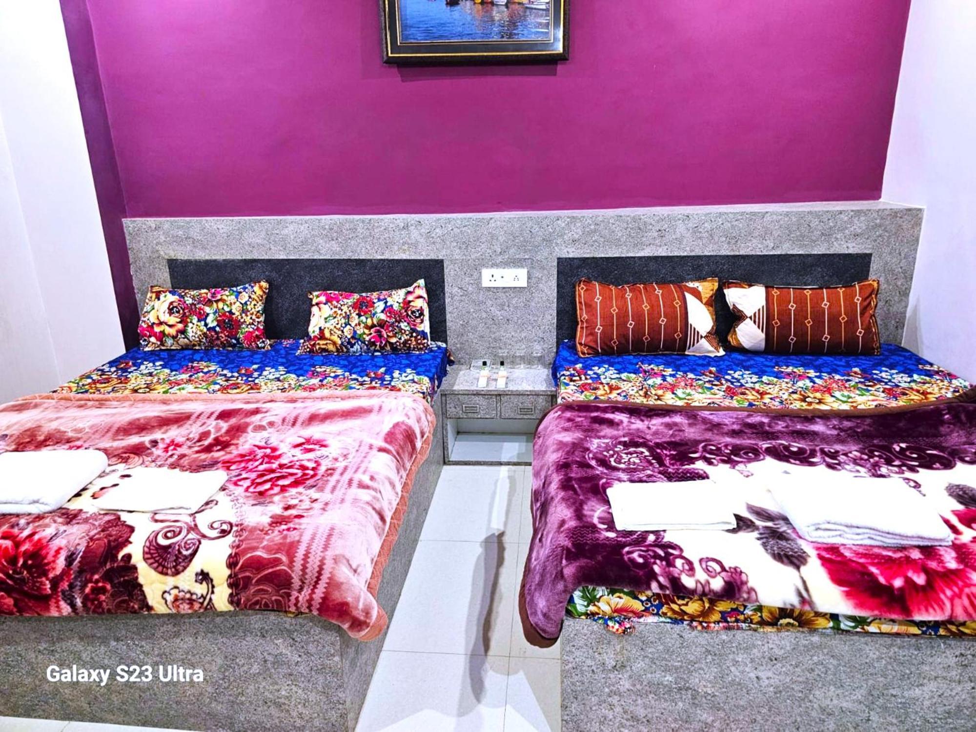 Hotel Kashi Inn Raj Ghat バラナシ エクステリア 写真